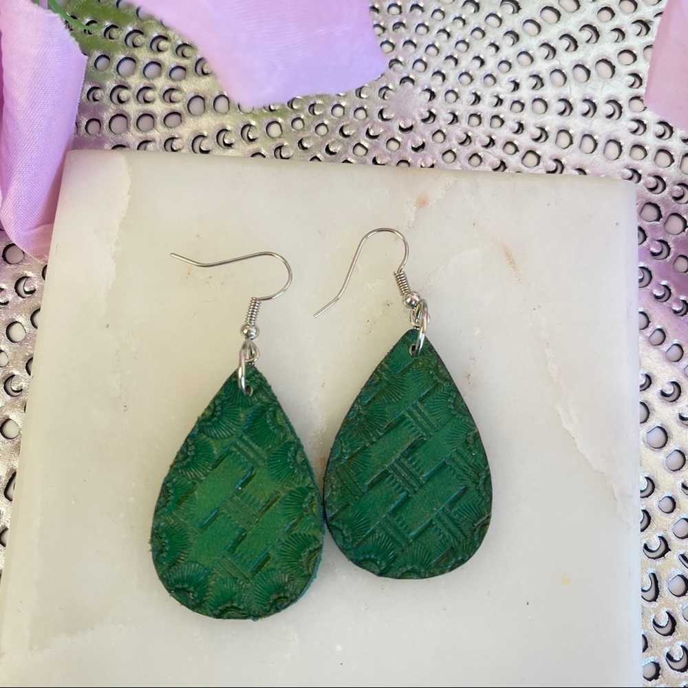 Boho style hand tooled teardrop leather earrings
